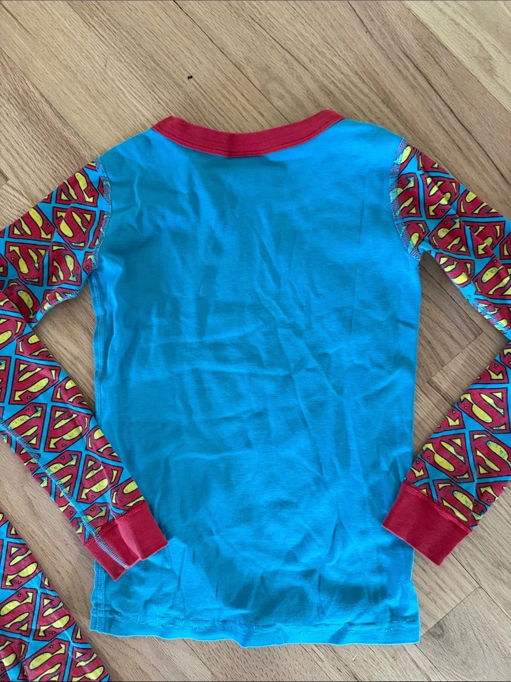 Hanna Andersson Superman theme Red/Blue/Yellow Kids Organic Pajama Set sz 10